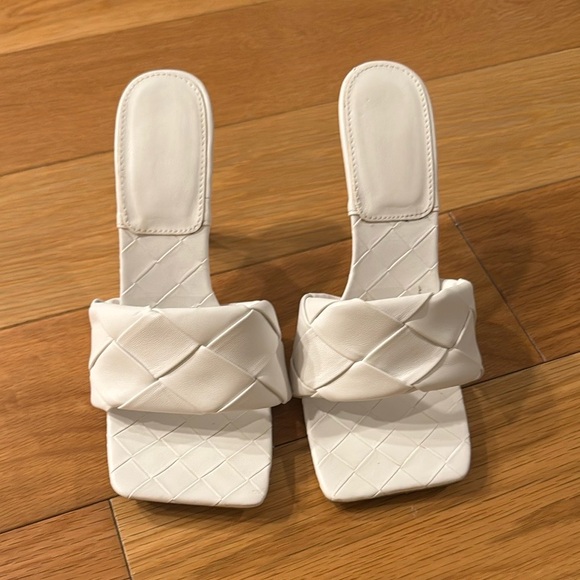 White Quilted Square Toe Women's Heels - Picture 3 of 6